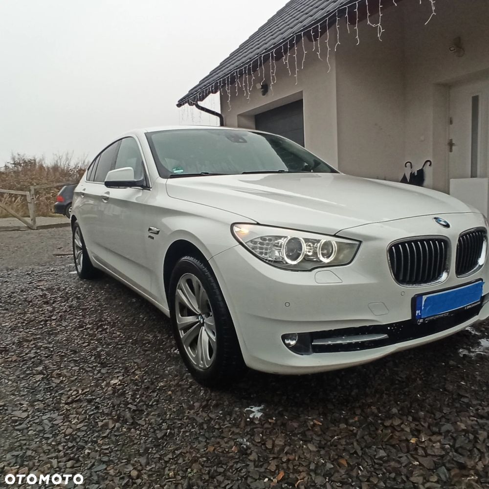 BMW 5GT - 2