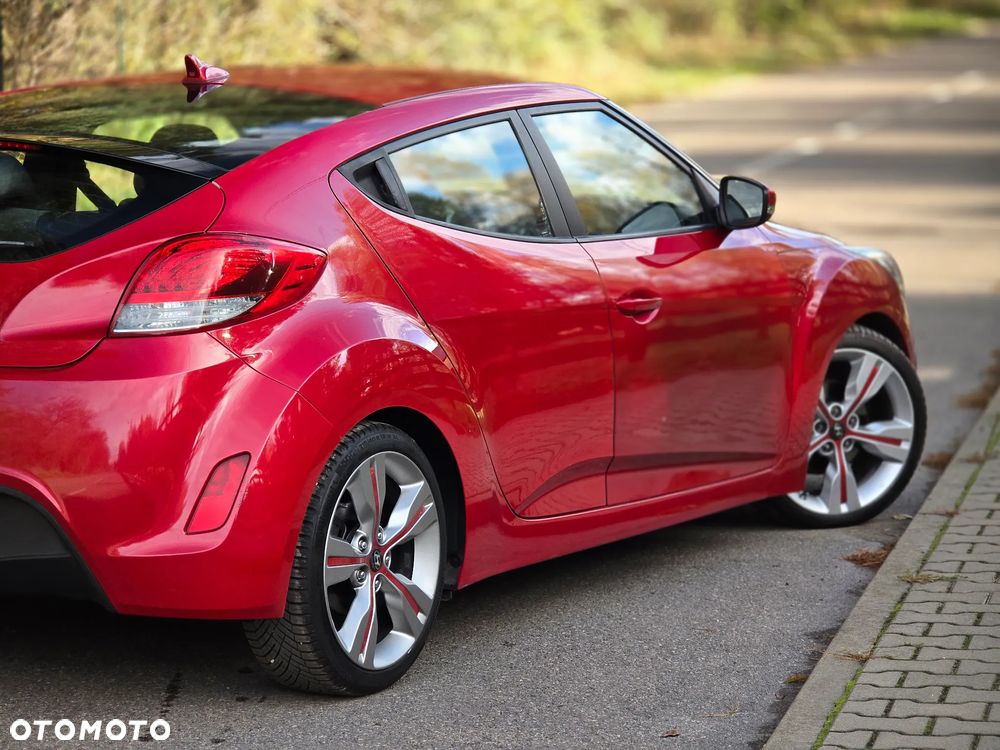 Hyundai Veloster 1.6 GDI Premium - 38