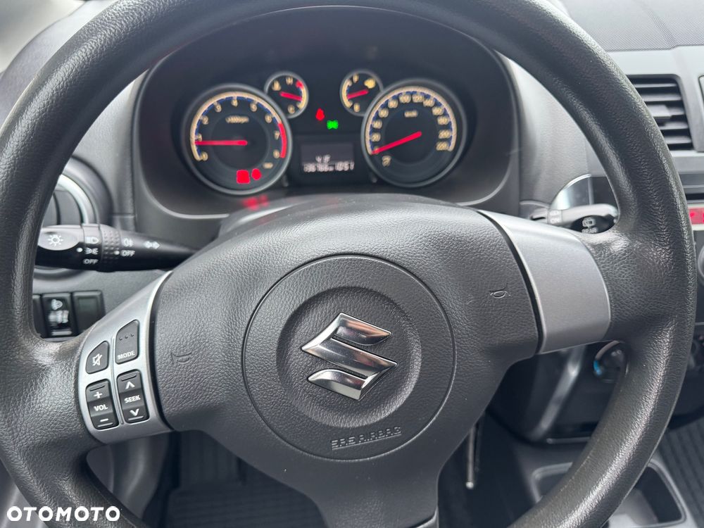 Suzuki SX4 1.6 VVT 4x2 Comfort - 23