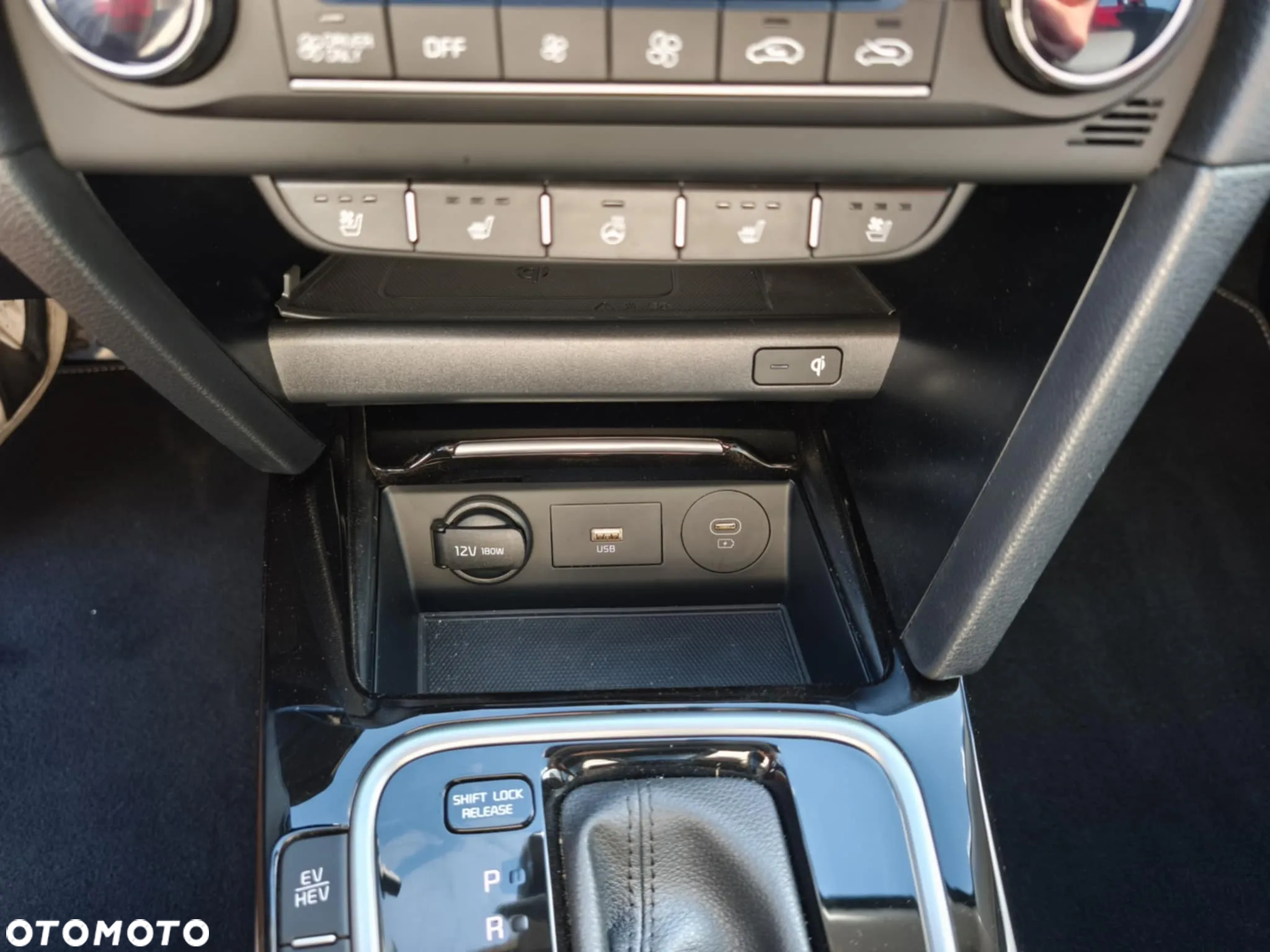 Kia Ceed - 29