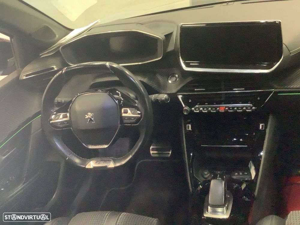 Peugeot e-208 - 6