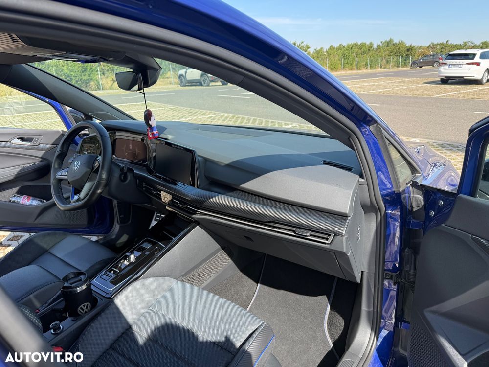 Volkswagen Golf R - 13