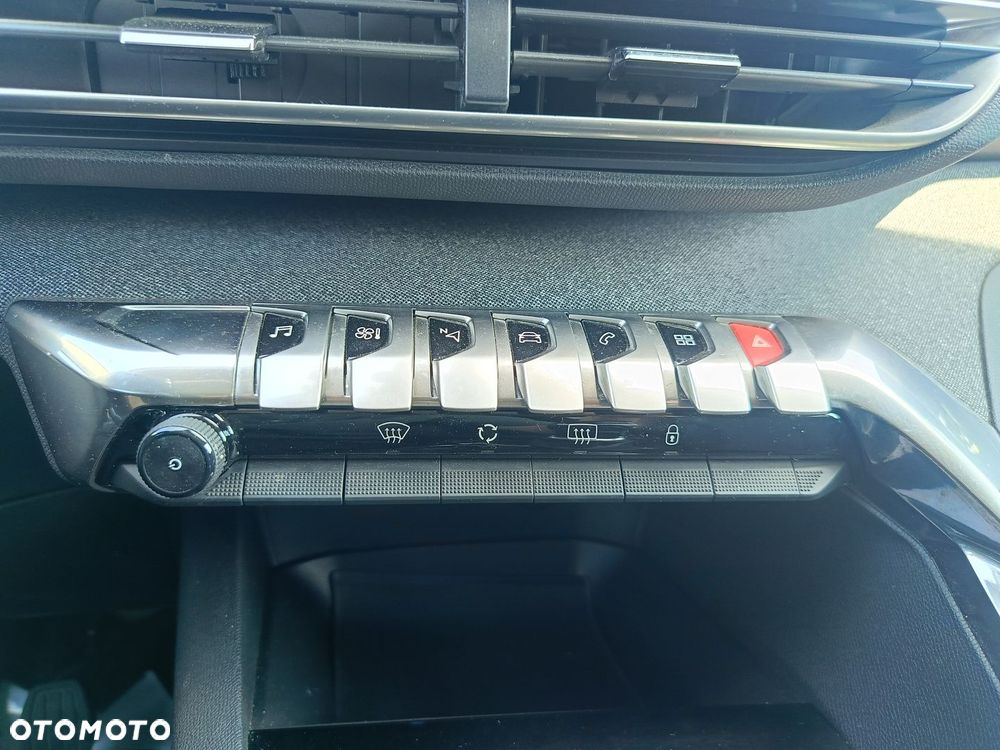 Peugeot 5008 1.5 BlueHDi Allure Pack S&S - 21