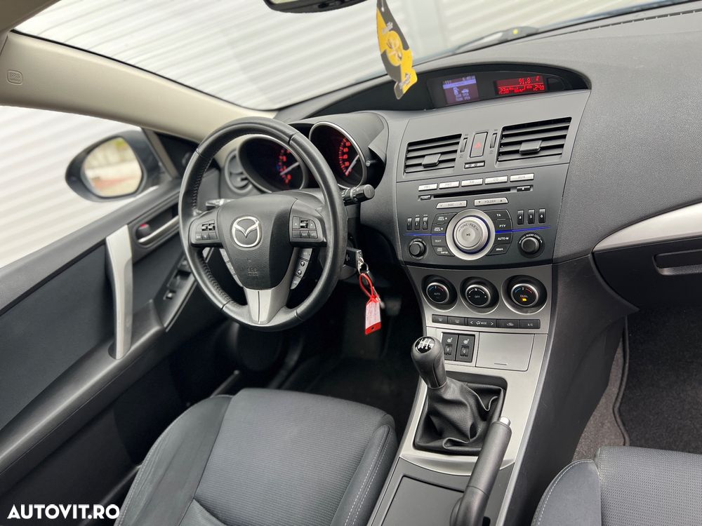 Mazda 3 1.6 Sport Comfort - 9