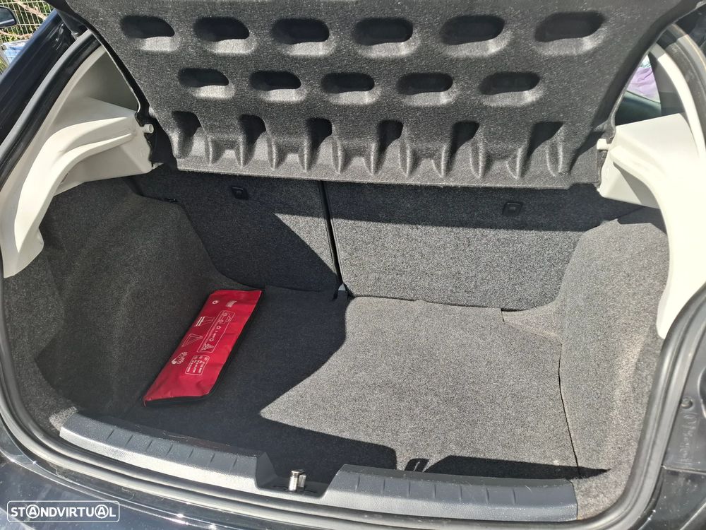 SEAT Ibiza 1.0 Reference - 12