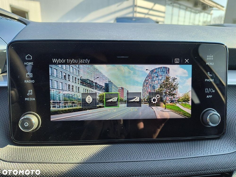 Skoda Fabia 1.0 TSI Drive DSG - 31