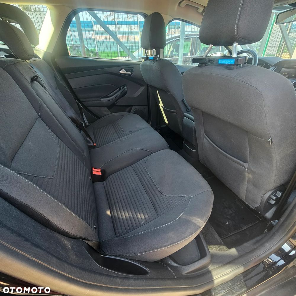 Ford Focus - 17