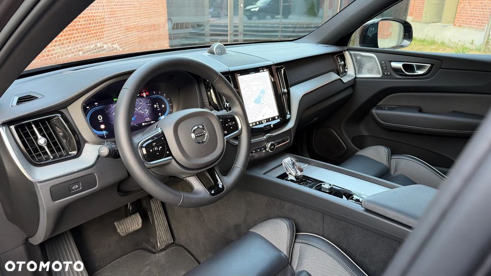 Volvo XC 60 B5 B AWD Ultra Dark - 7