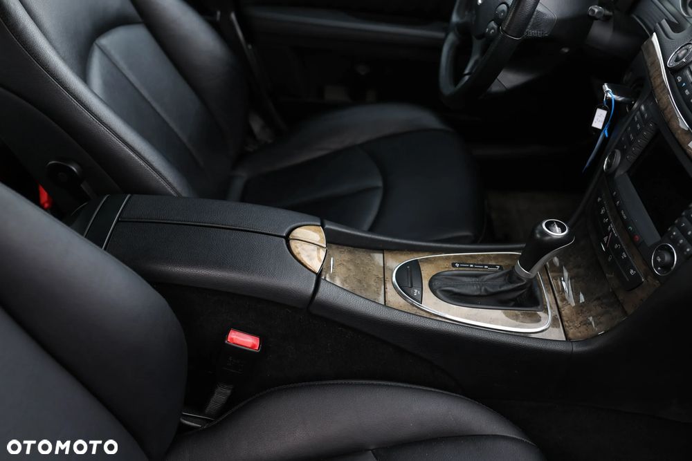 Mercedes-Benz Klasa E 350 4-Matic Avantgarde - 31