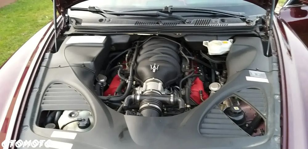 Maserati Quattroporte - 3