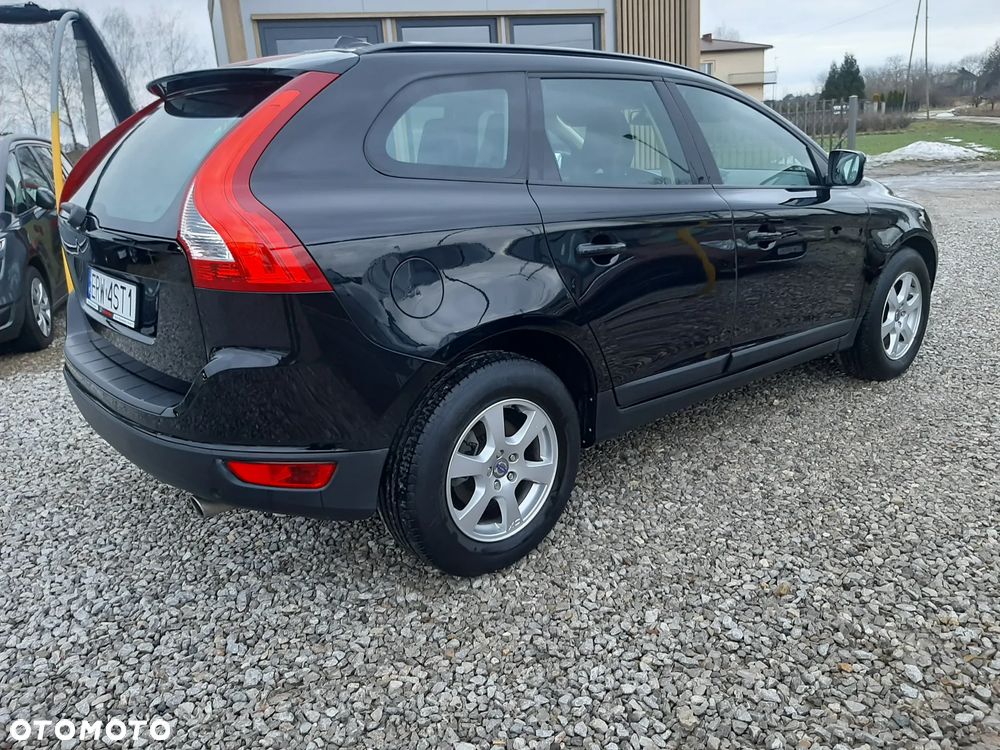 Volvo XC 60 D5 AWD Momentum - 7