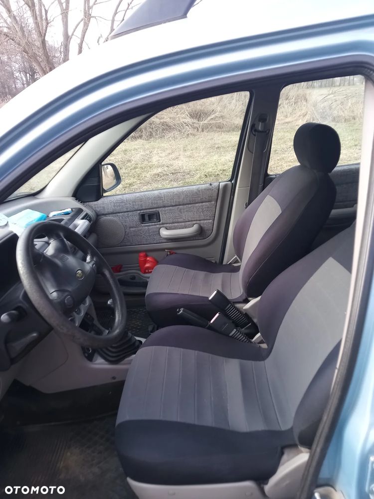 Land Rover Freelander - 27