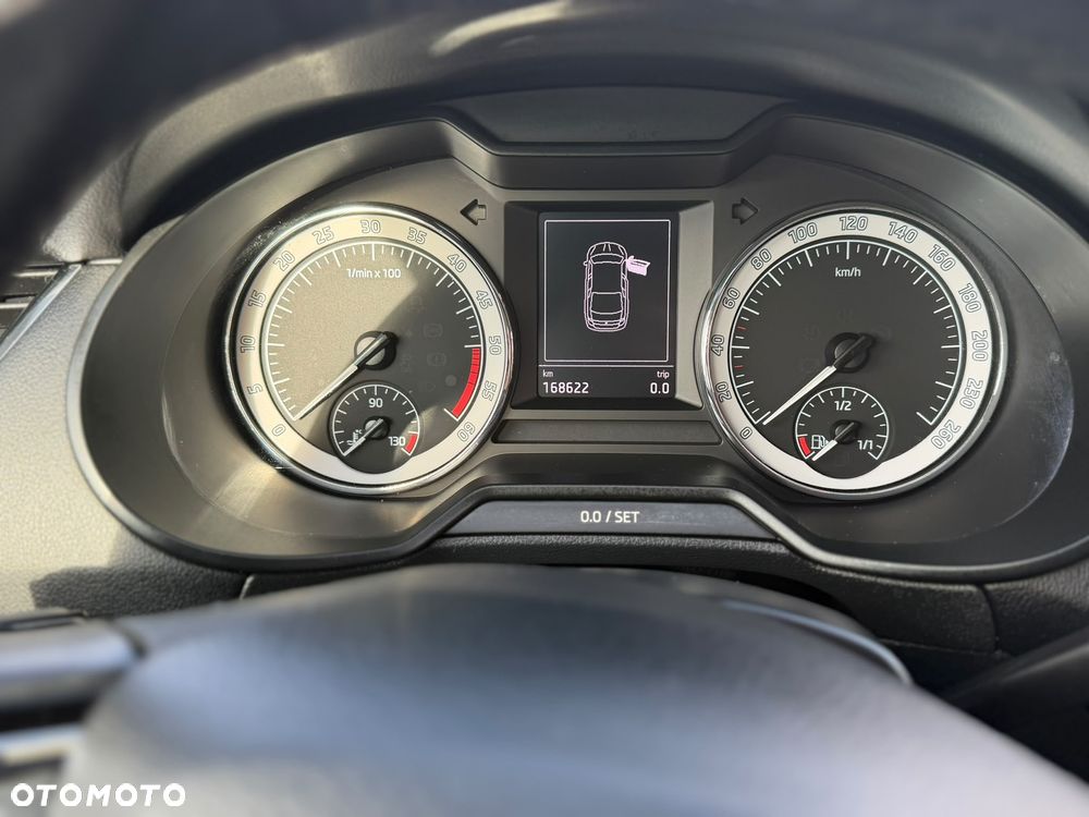Skoda Octavia - 10