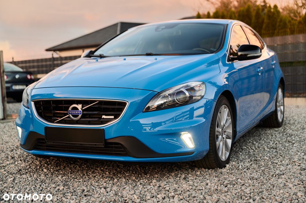 Volvo V40 D3 R Design - 17