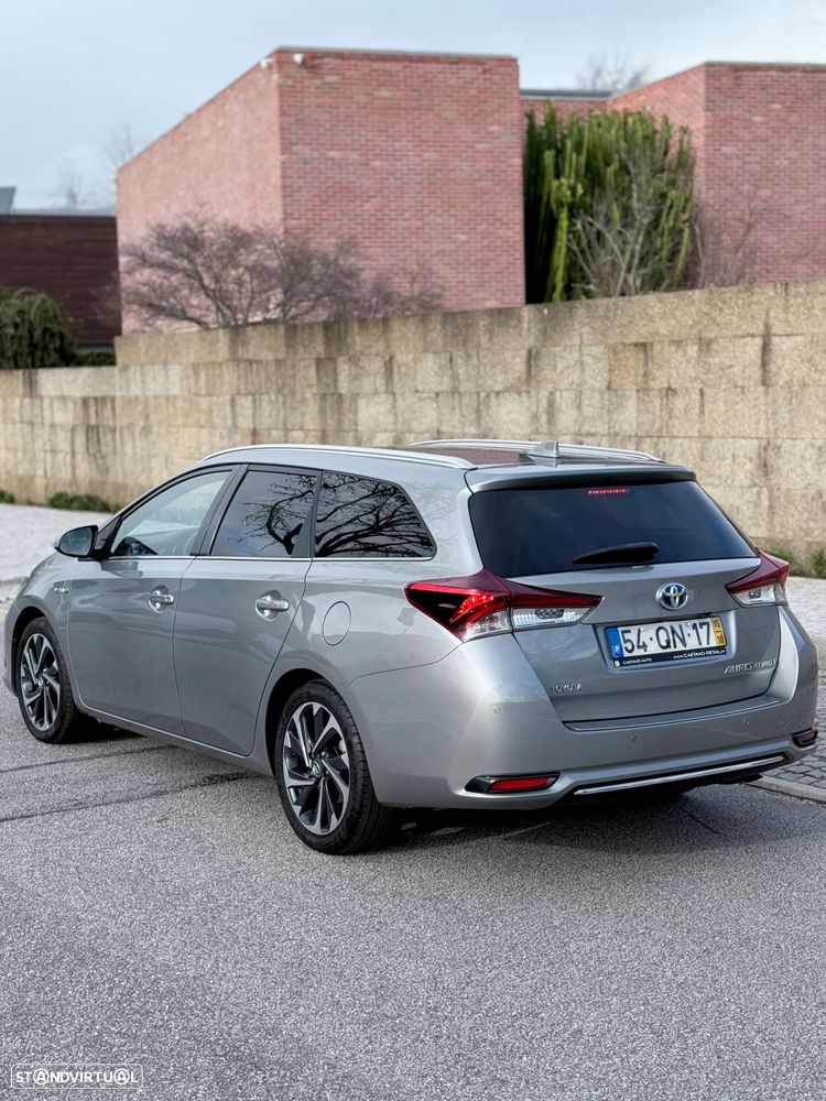 Toyota Auris Touring Sports 1.8 HSD Comfort - 3