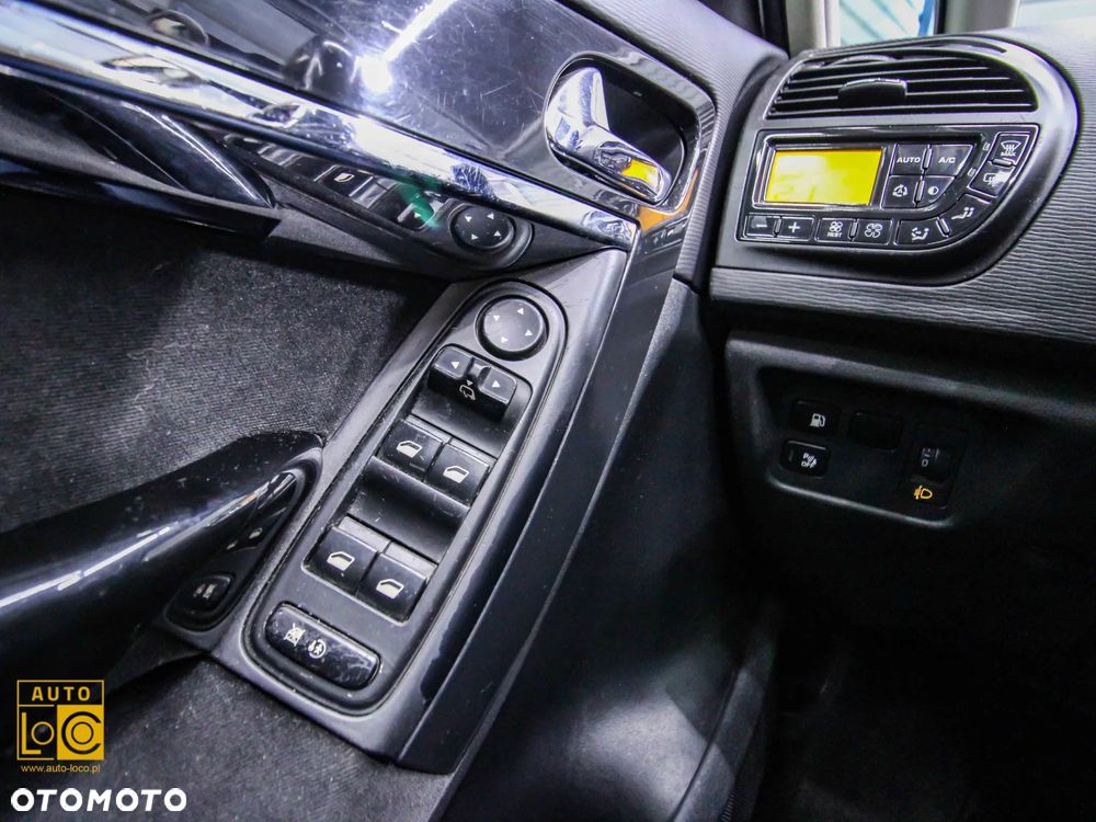 Citroën C4 Picasso 2.0 HDi FAP Exclusive - 19