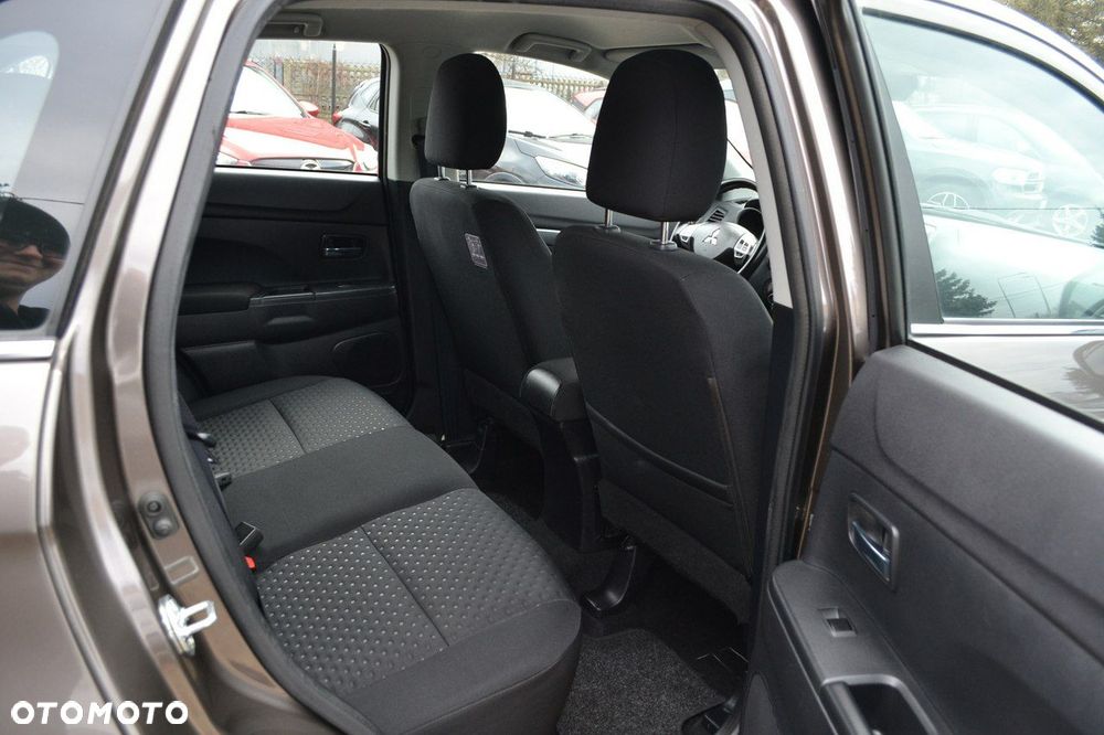 Mitsubishi ASX 1.6 2WD Comfort Edition - 12