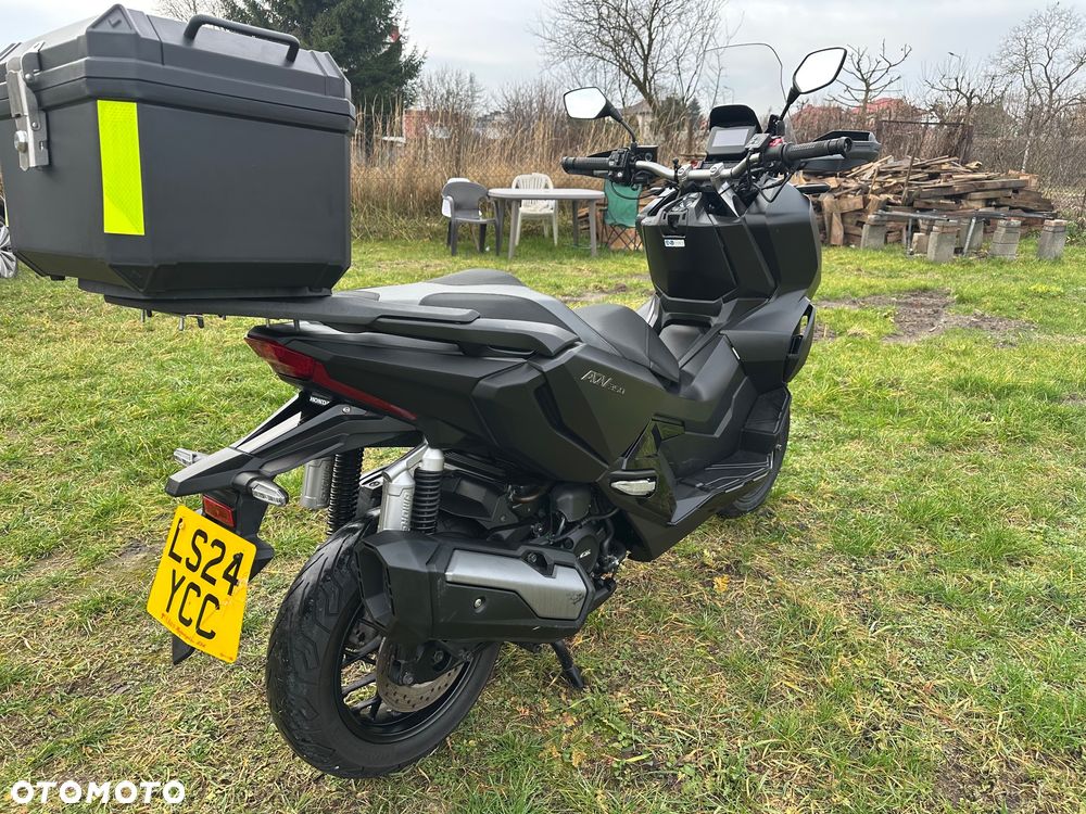 Honda ADV350 - 4