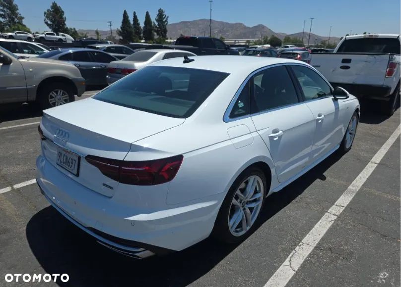 Audi A4 Limousine 45 TFSI quattro S tronic S line - 4