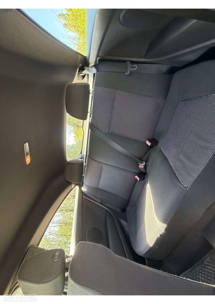 Opel Astra GTC 1.7 CDTI - 7