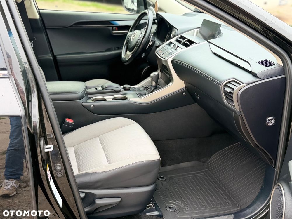 Lexus NX 200t Elegance 2WD - 20