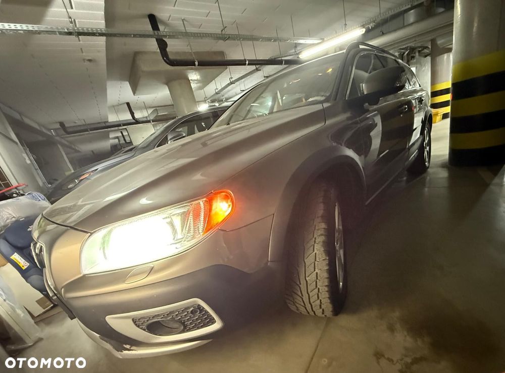 Volvo XC 70 D5 AWD Summum - 10