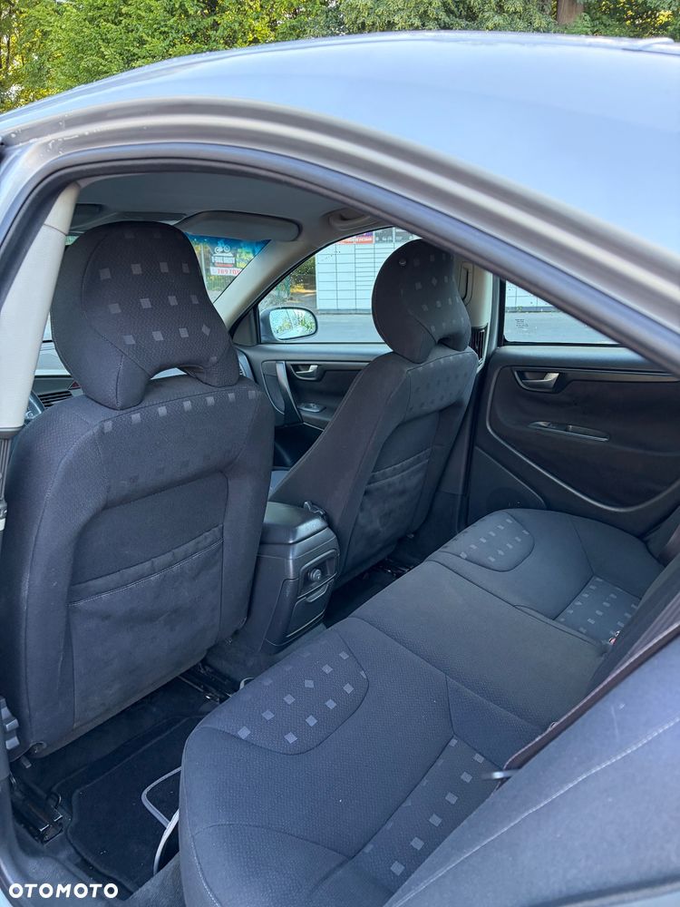 Volvo S60 2.4 - 6