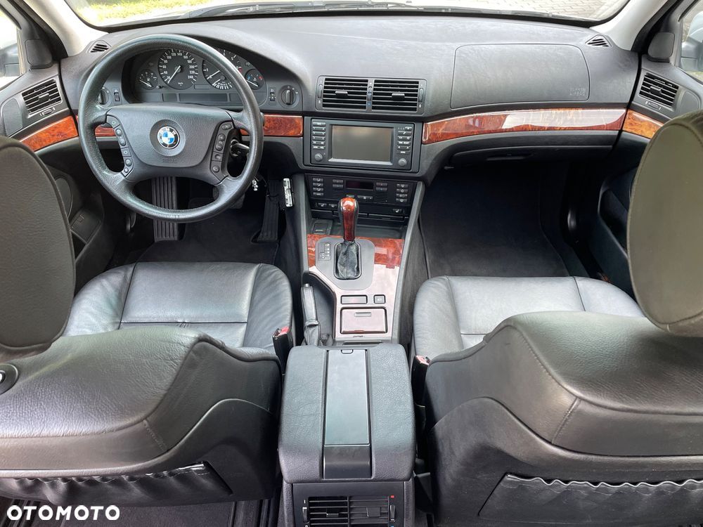 BMW Seria 5 - 22
