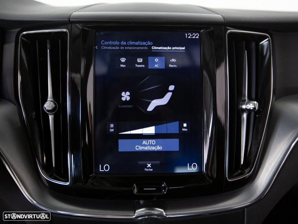 Volvo XC 60 2.0 T8 PHEV Momentum AWD - 20