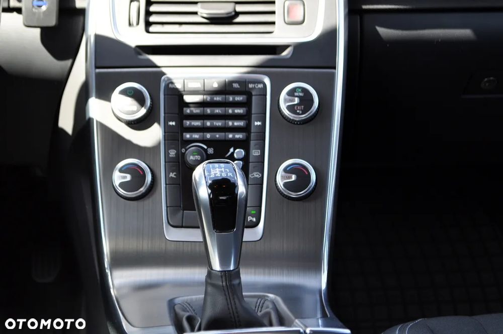 Volvo S60 D4 Drive-E Dynamic Edition (Kinetic) - 22