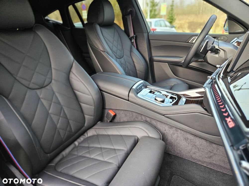 BMW X6 - 25