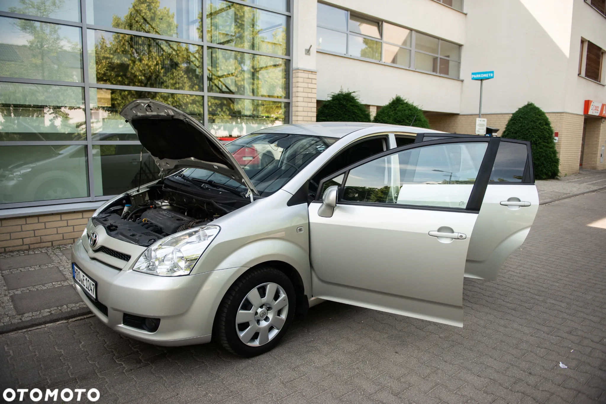 Toyota Corolla Verso 1.8 Premium - 11