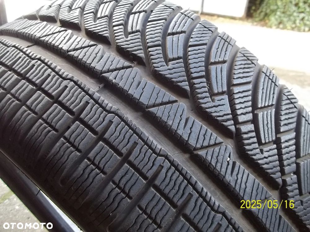 245/40 r18 MICHELIN PA4 7mm.