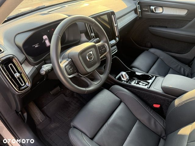 Volvo XC 40 B3 Plus Dark - 11