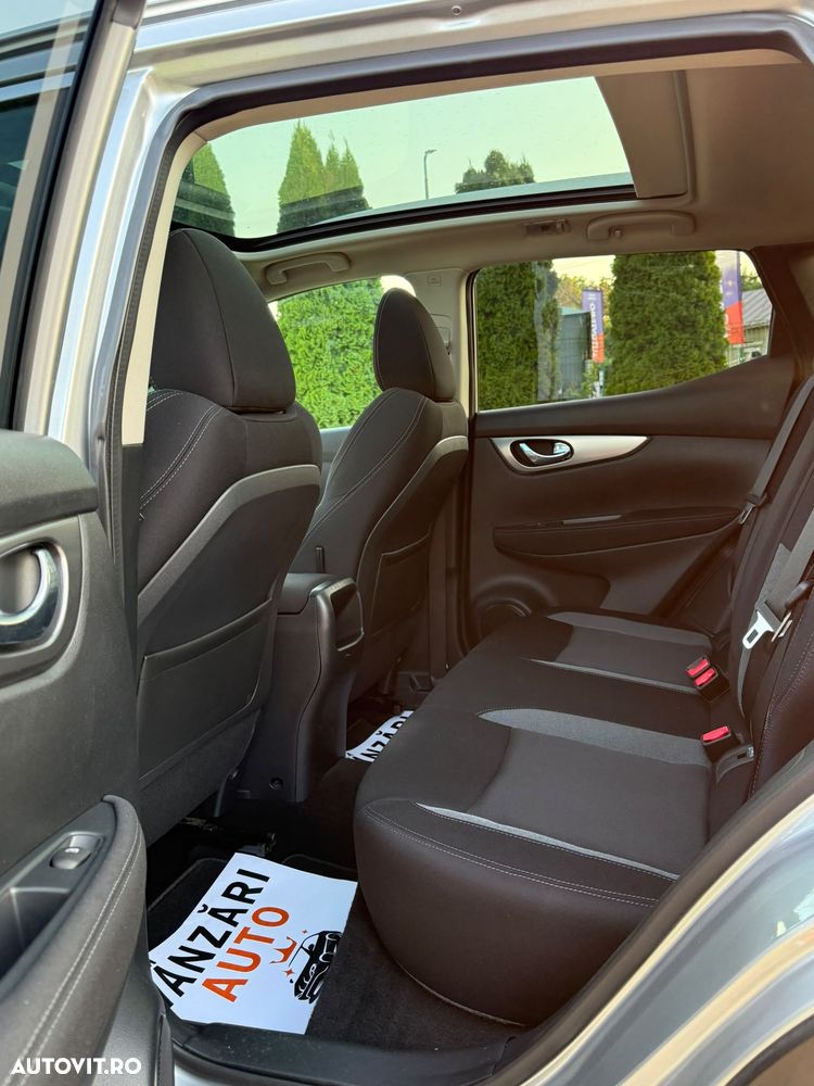 Nissan Qashqai 1.5 DCI Start/Stop N-Connecta - 11