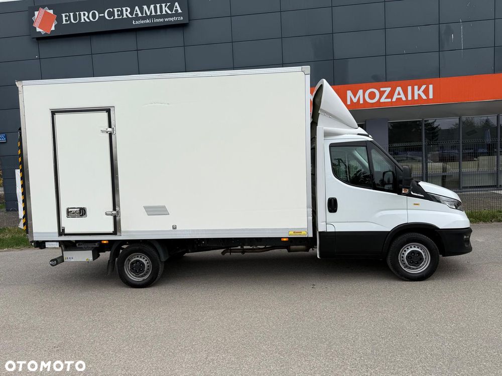 Iveco Daily 35S180, 3.0 180KM, Kontener+winda, HiMatic, Bardzo zadbany - 17