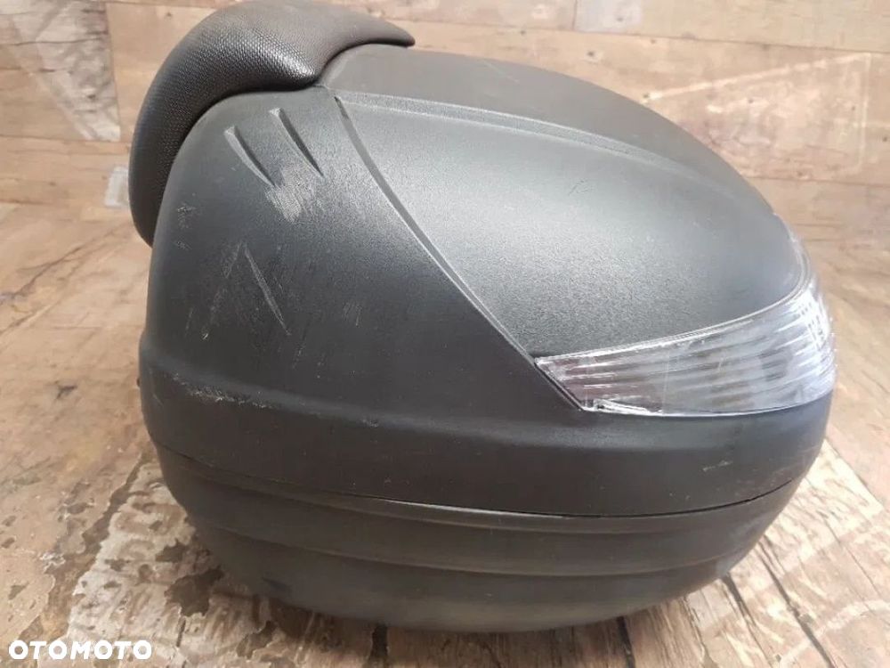 Kufer centralny z oparciem Honda CB VFR - 8