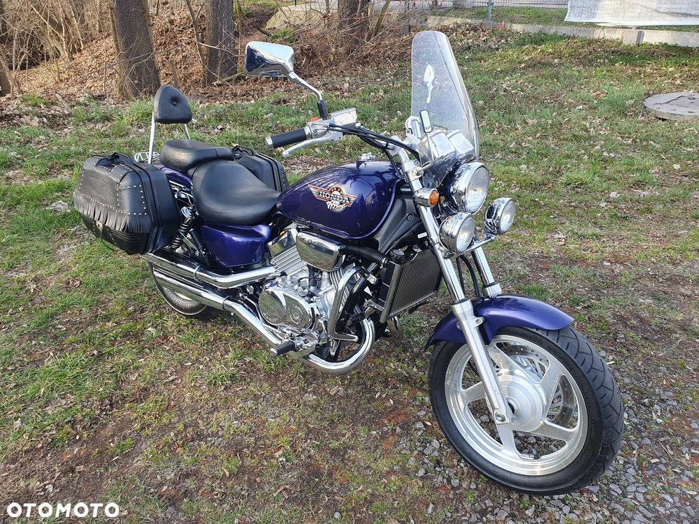 Honda VF - 2
