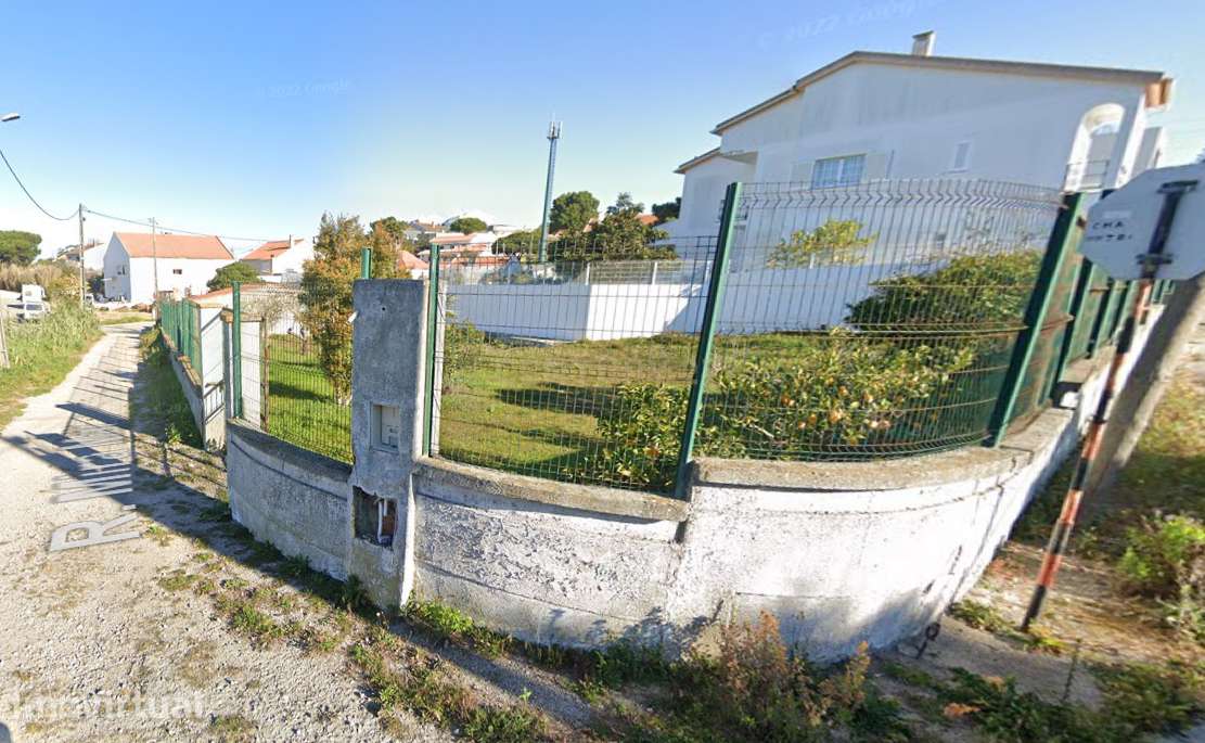Lote/Terreno urbano com 627 m2 com projeto aprovado para moradia de so - Grande imagem: 3/12