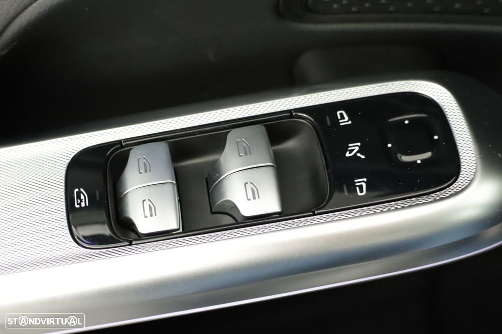 Mercedes-Benz E 300 Standard - 20