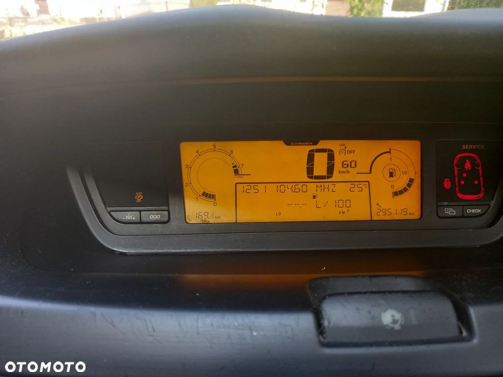Citroën C4 Picasso - 13