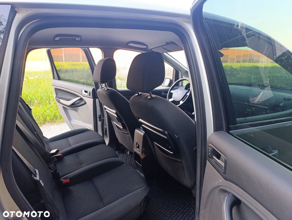 Ford C-MAX 1.8 Titanium - 27
