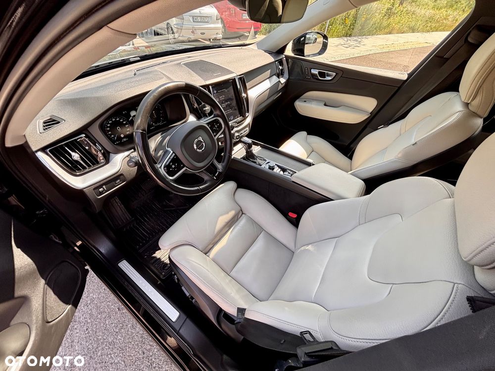 Volvo XC 60 D4 AWD Momentum - 13