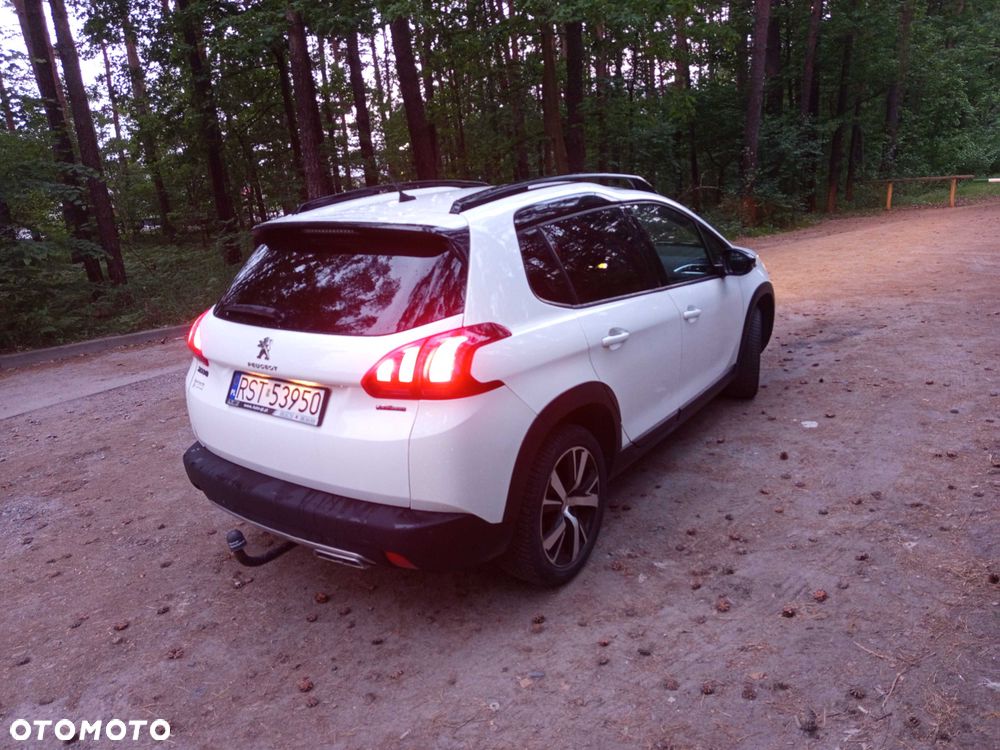 Peugeot 2008 - 4