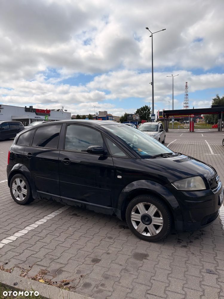 Audi A2 1.6 - 8