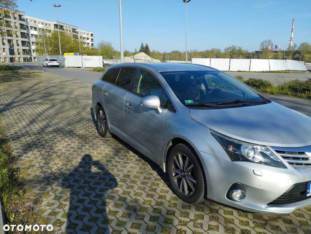 Toyota Avensis 2.0 Premium MS - 4