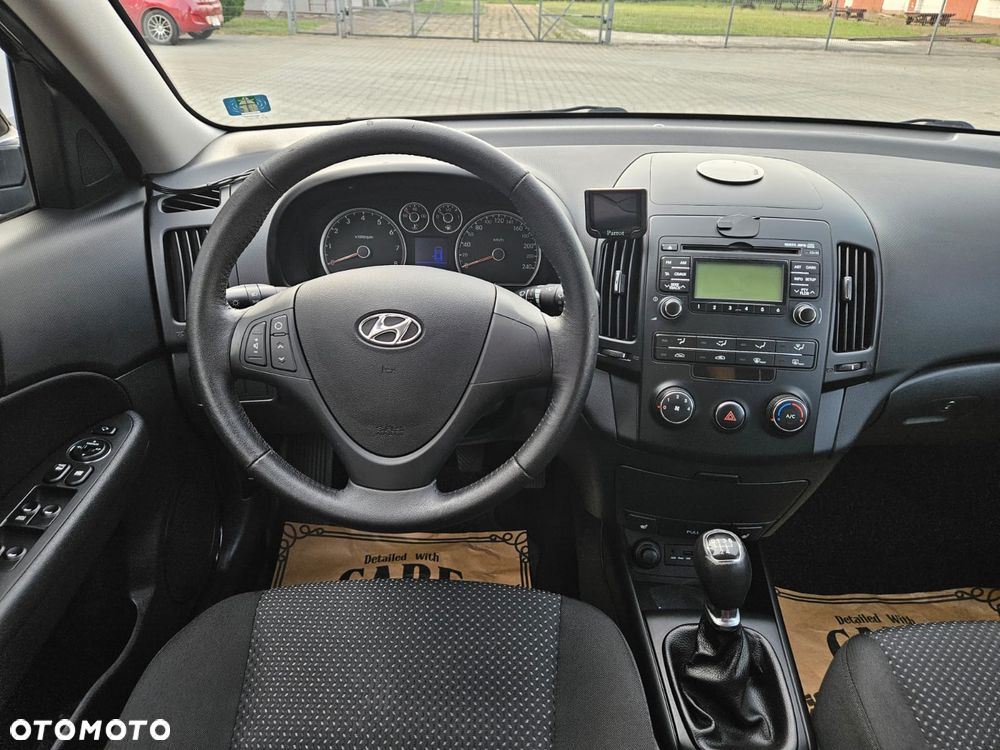 Hyundai i30 1.4 FIFA WM Edition - 15