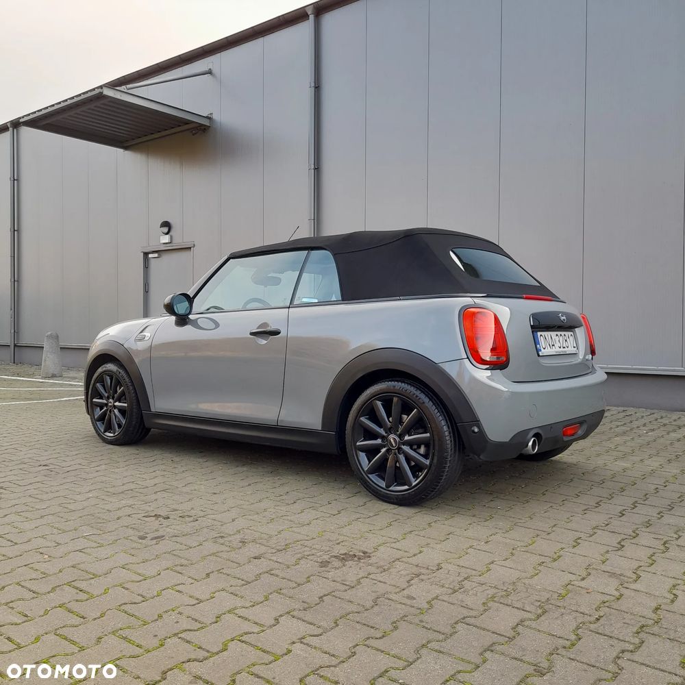 MINI Cooper Sidewalk Edition - 9