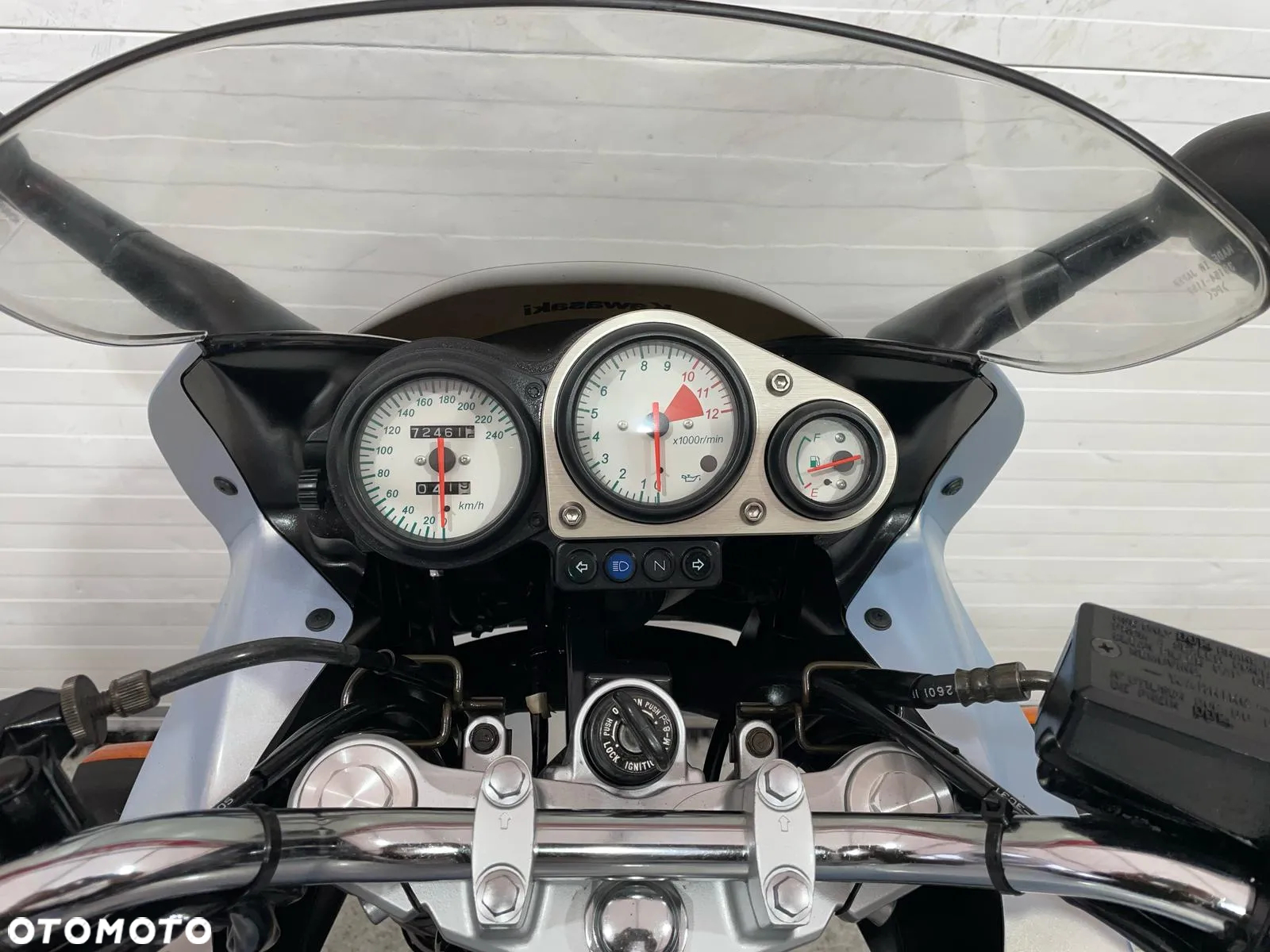 Kawasaki ZR - 28
