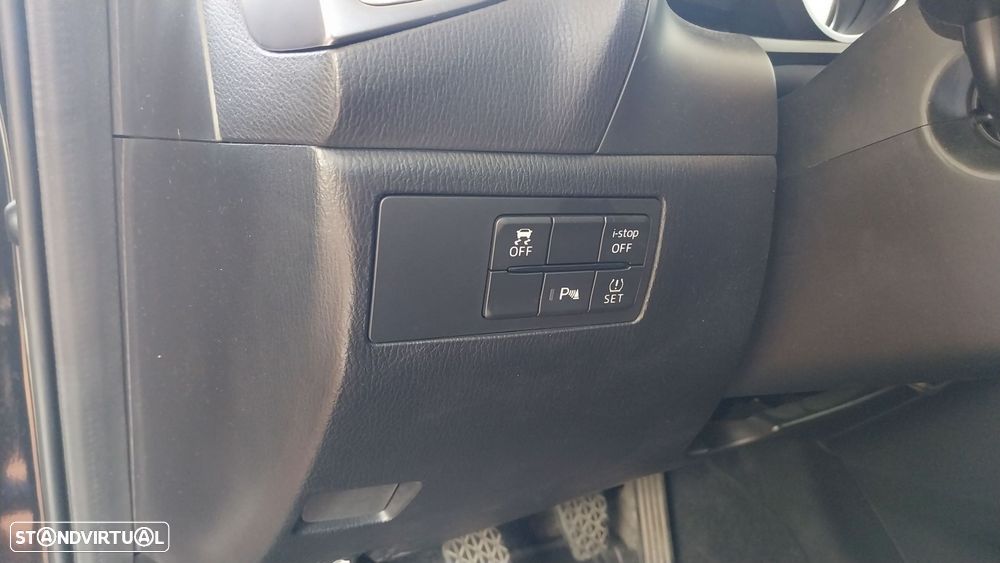Mazda 3 Hatchback 1.5 Sky-D Excellence Navi - 5